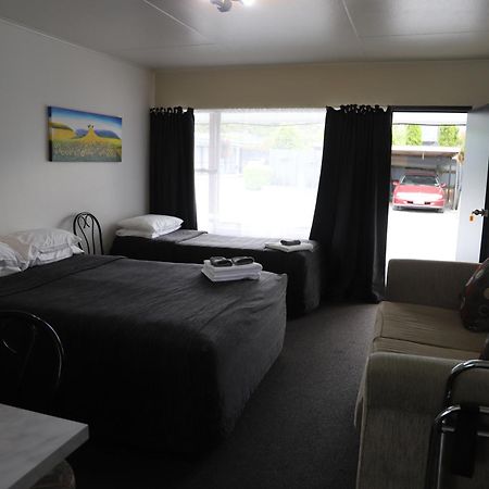 Sierra Beachfront Motel Kaikoura Exterior photo