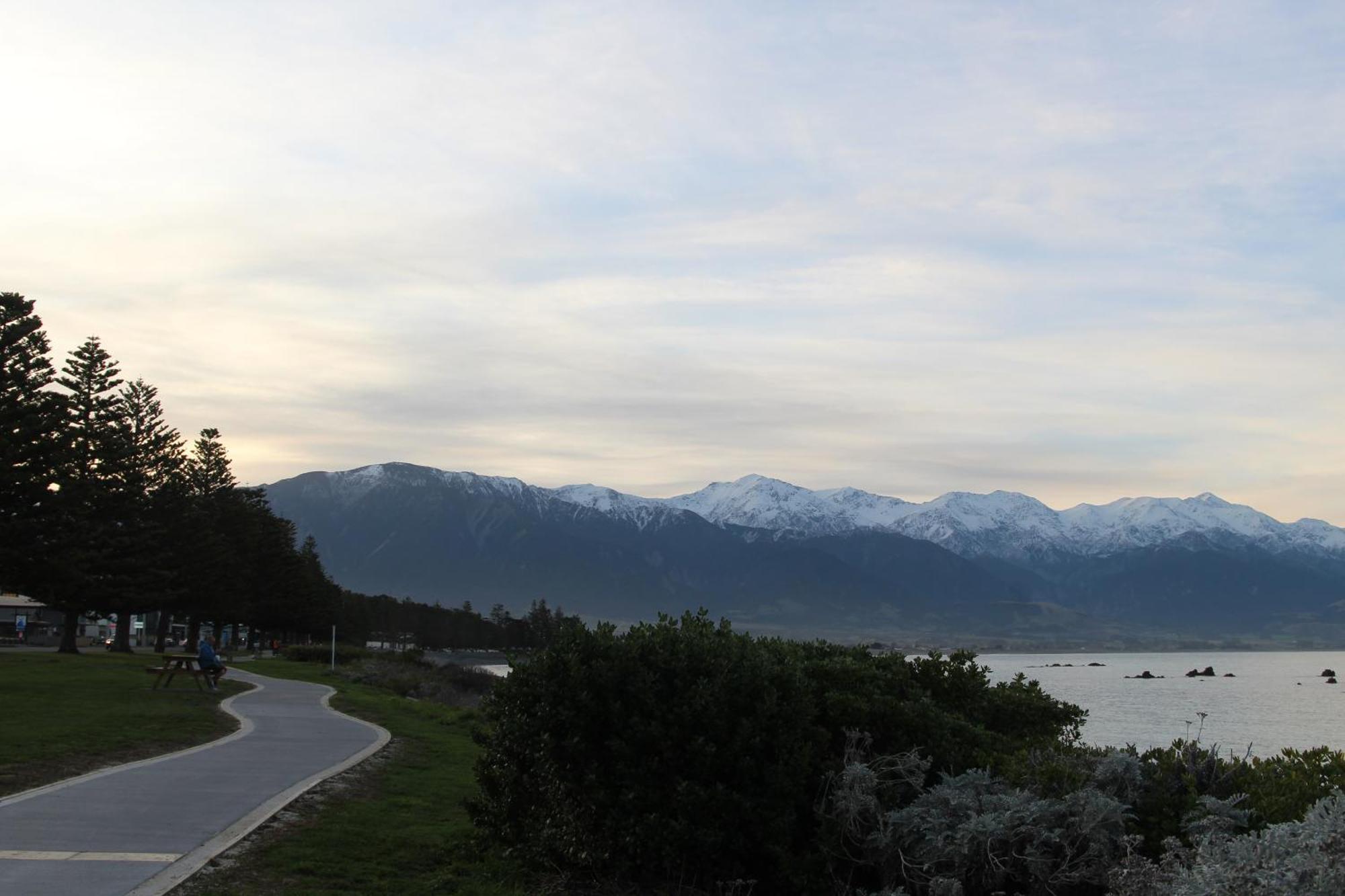 Sierra Beachfront Motel Kaikoura Exterior photo
