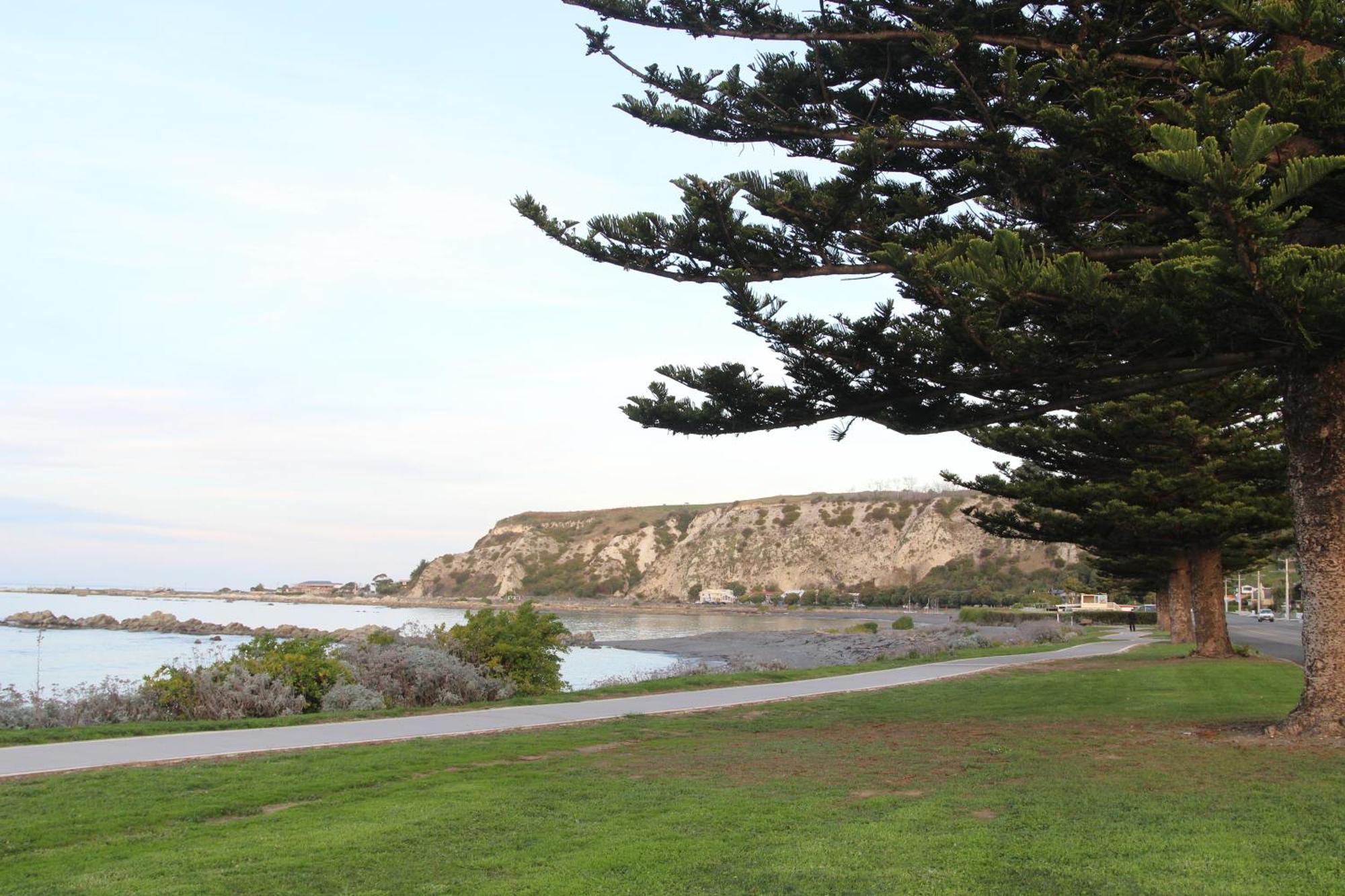 Sierra Beachfront Motel Kaikoura Exterior photo
