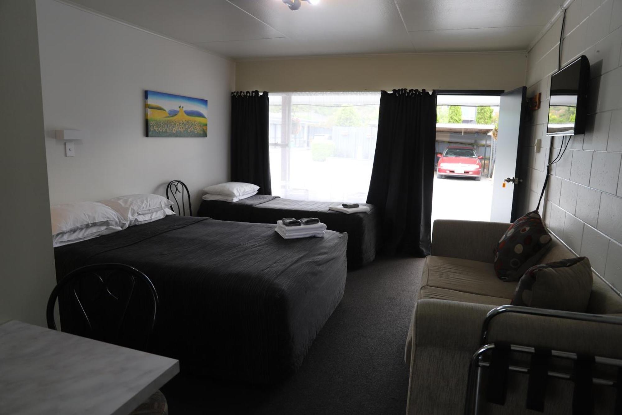 Sierra Beachfront Motel Kaikoura Exterior photo