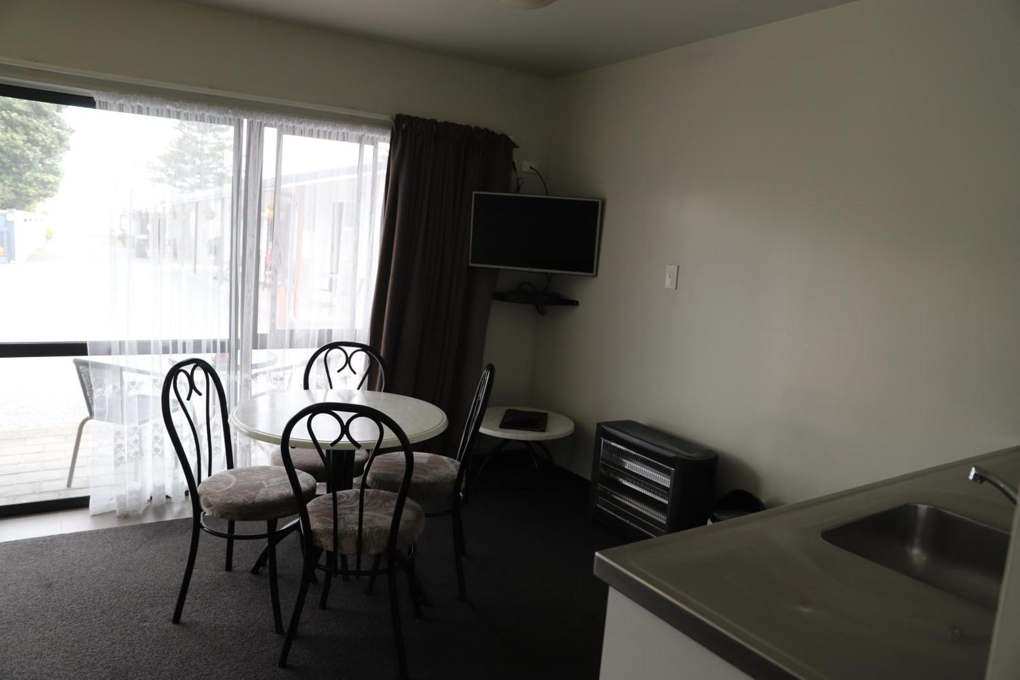 Sierra Beachfront Motel Kaikoura Exterior photo