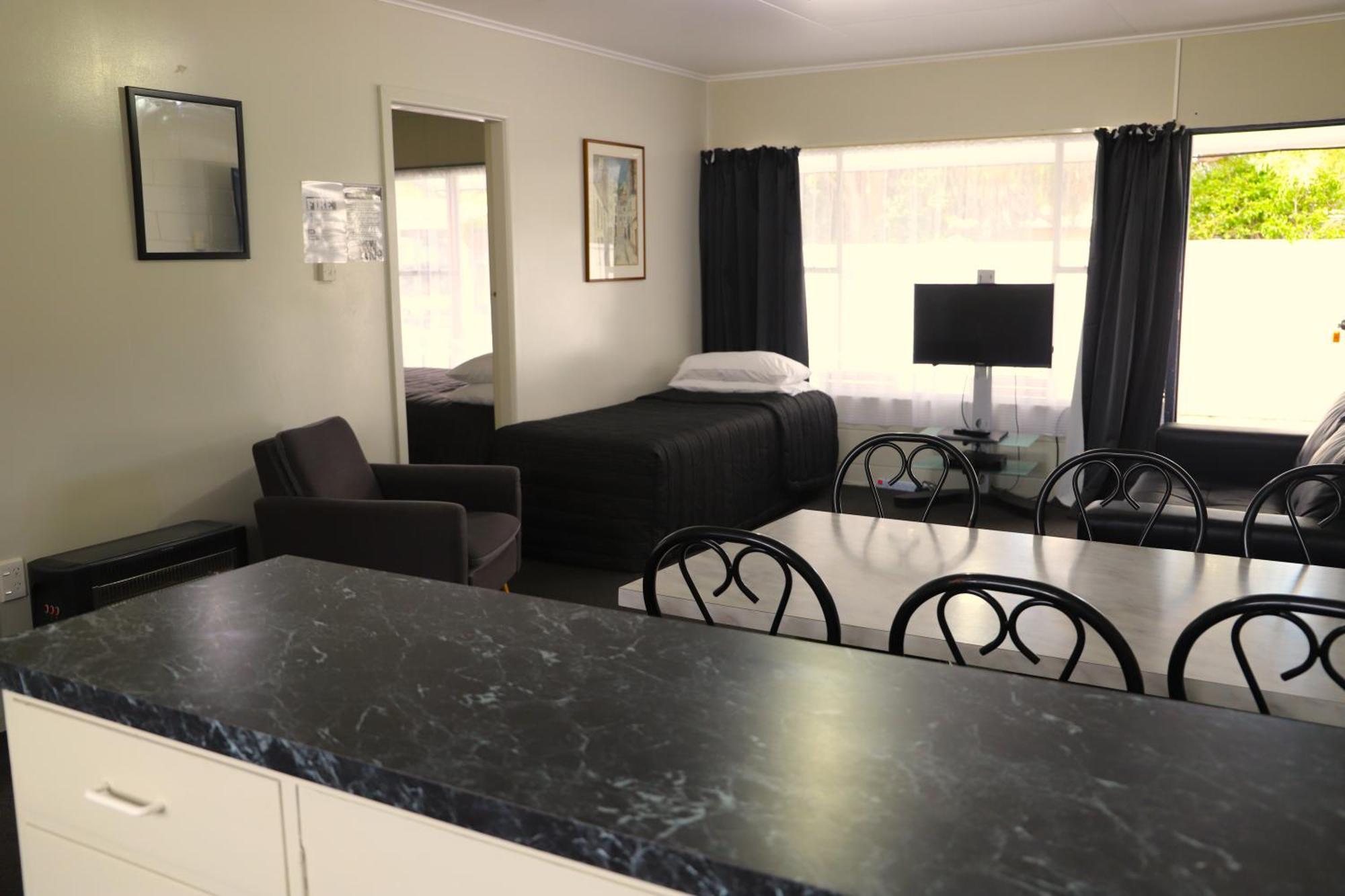 Sierra Beachfront Motel Kaikoura Exterior photo