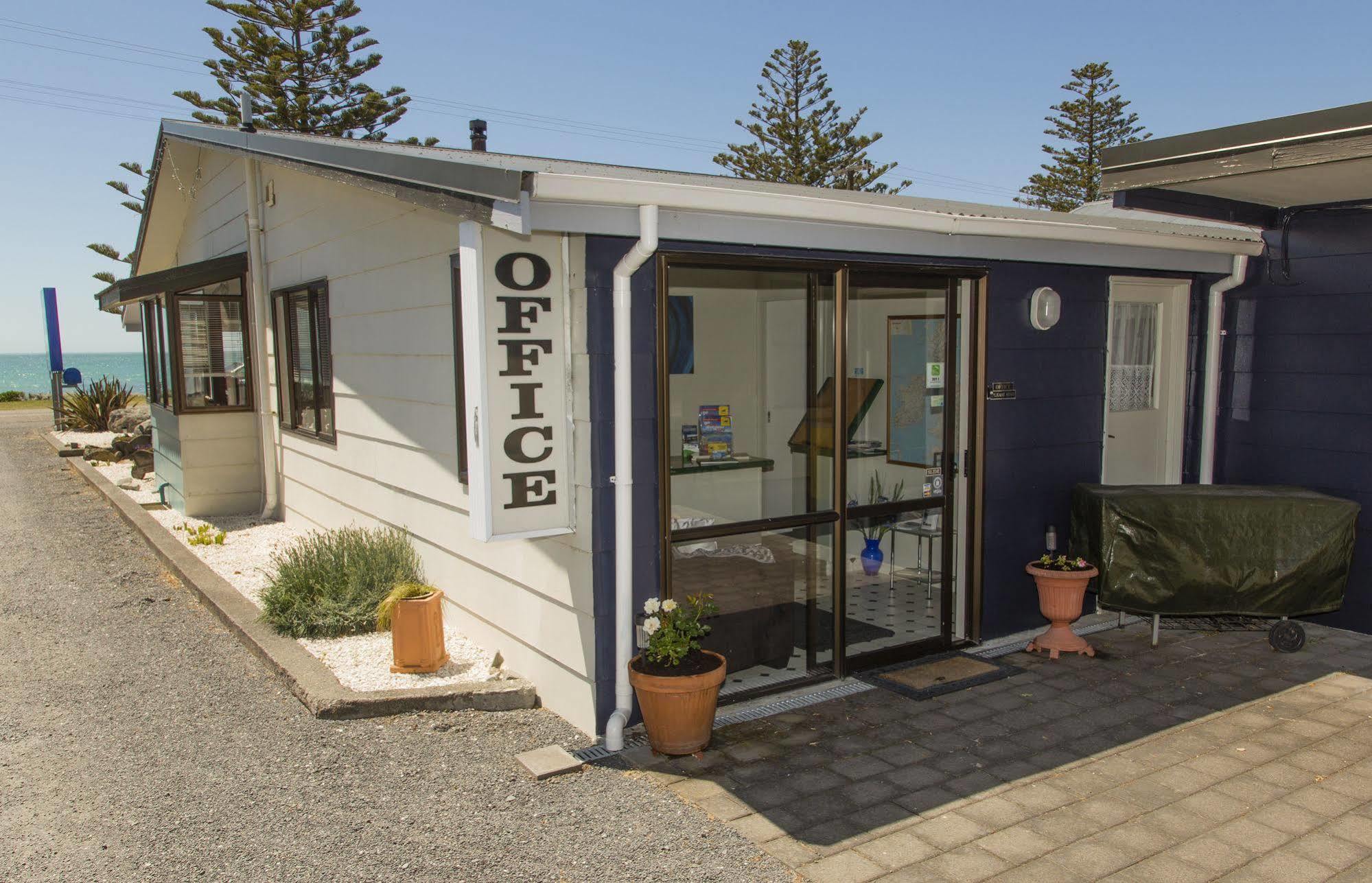 Sierra Beachfront Motel Kaikoura Exterior photo